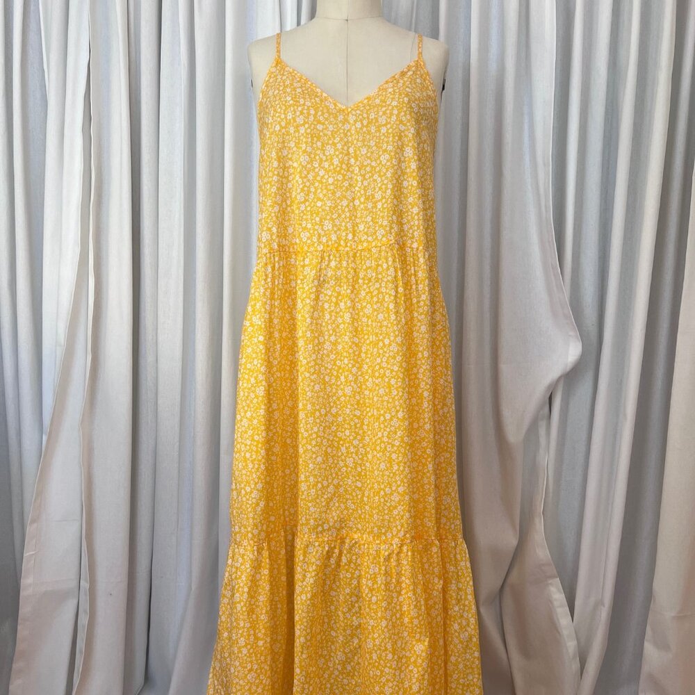 La Causa Sleeveless Maxi Dress